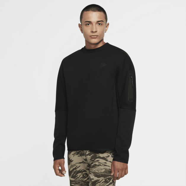 Nike Tech Fleece Collection at Foot Locker