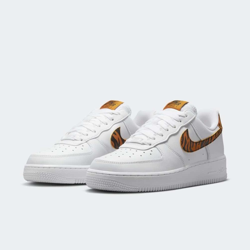 Nike Air Force 1 Tiger Stripes | DD8959-108