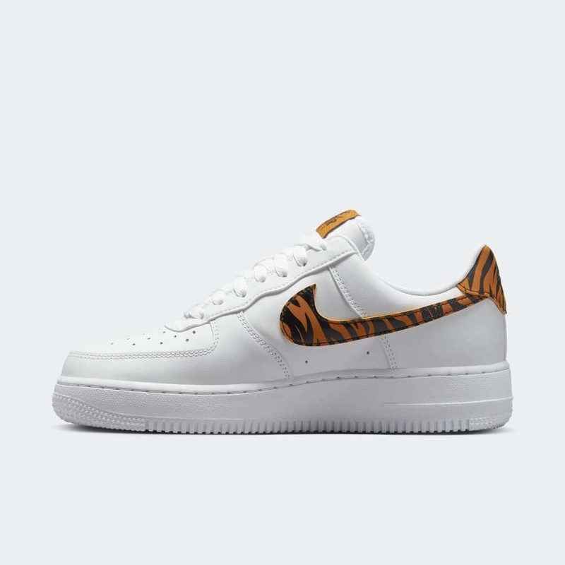 Nike Air Force 1 Tiger Stripes | DD8959-108