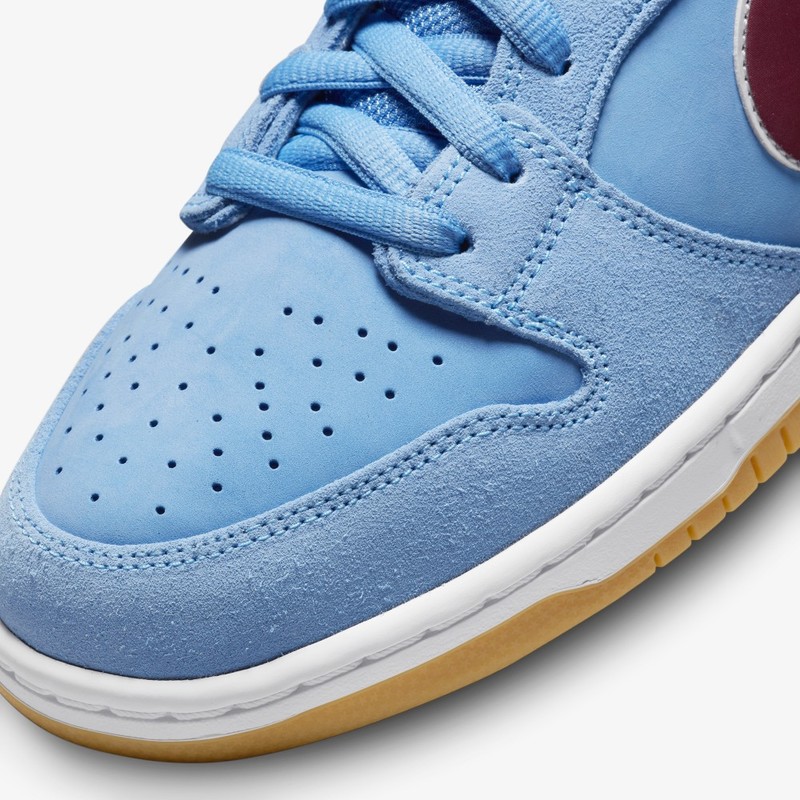 Nike SB Dunk Low Phillies | DQ4040-400