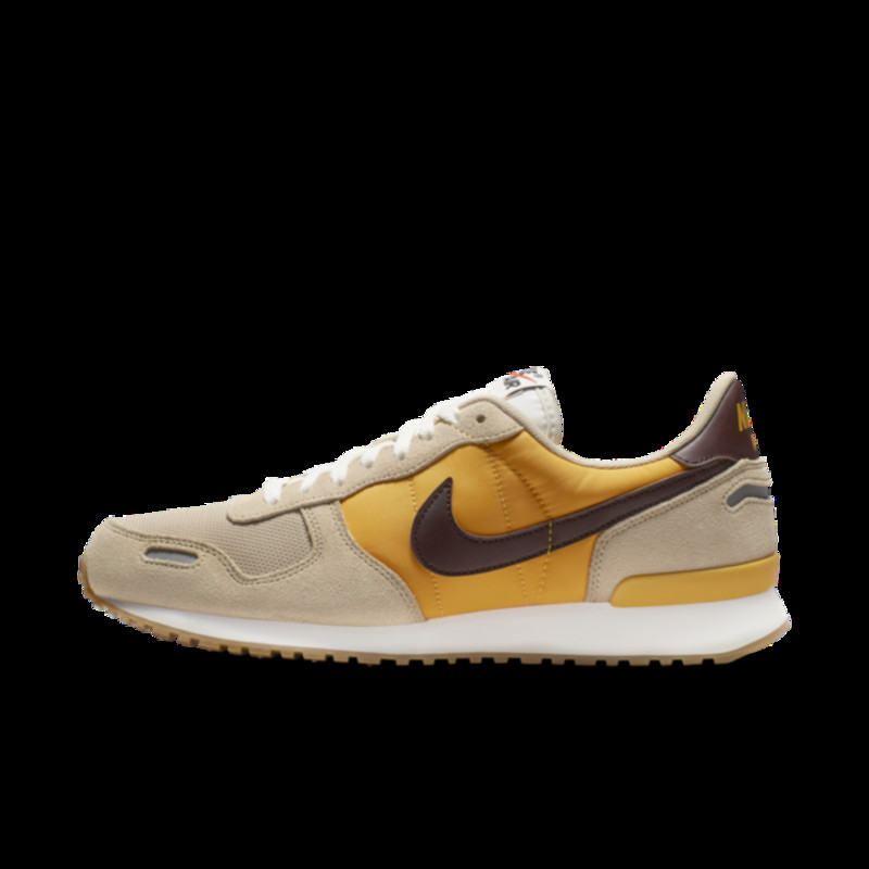 Nike air hot sale vortex gold