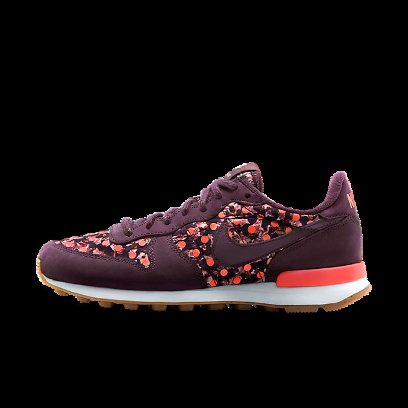 Nike internationalist cheap premium qs