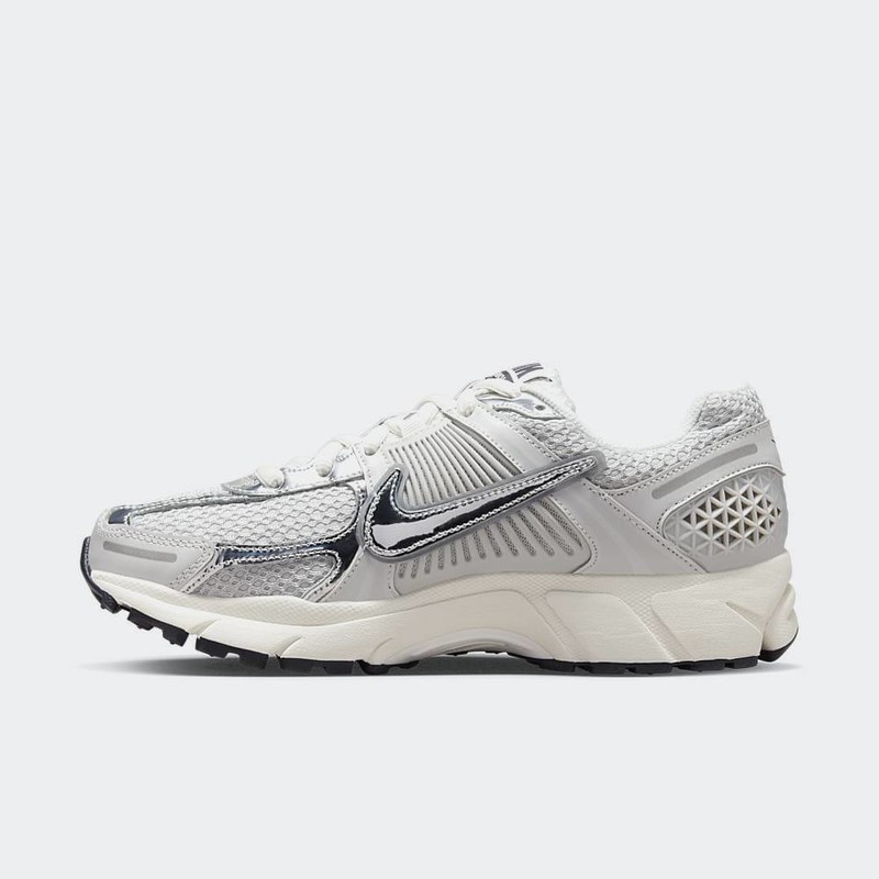 Nike Zoom Vomero 5 "Photon Dust" | FD0884-025