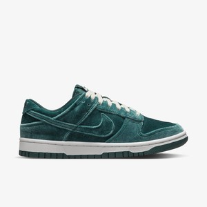 Nike Dunk Low Green Velvet | DZ5224-300