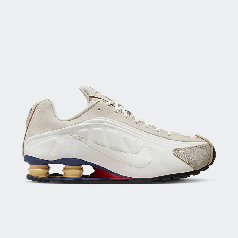 Nike Shox R4 "Phantom" | HQ3531-099