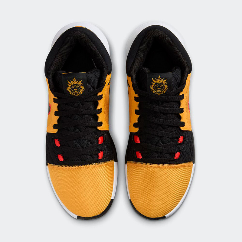 Nike LeBron Witness 8 "Bruce Lee" | HQ2139-700