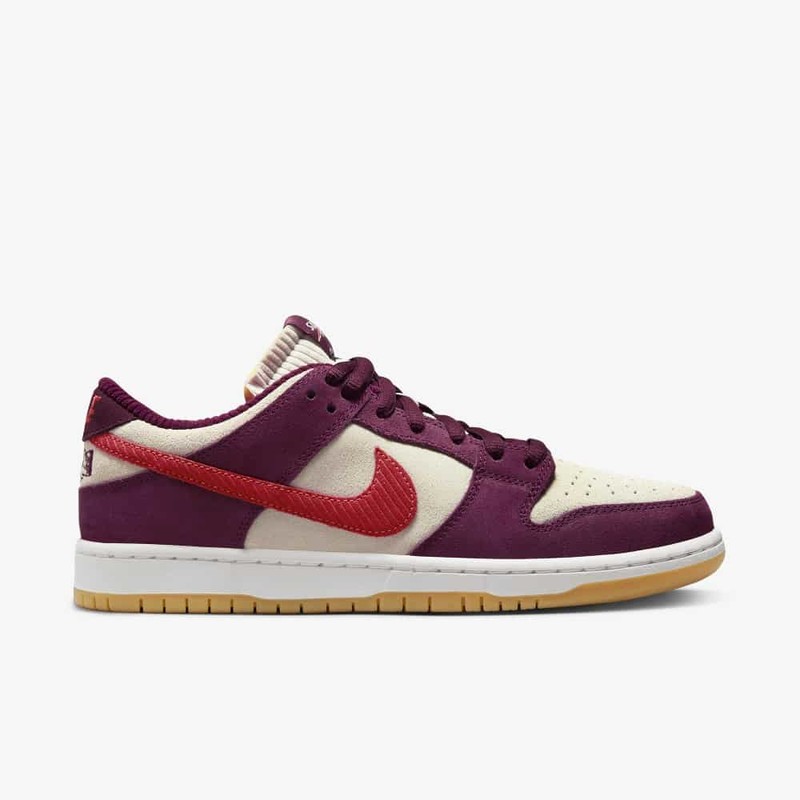 Skate Like A Girl x Nike SB Dunk Low | DX4589-600