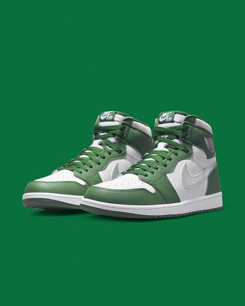 Grün und Metallic-Swooshes decken den neuen Air Jordan 1 High OG „Gorge Green“