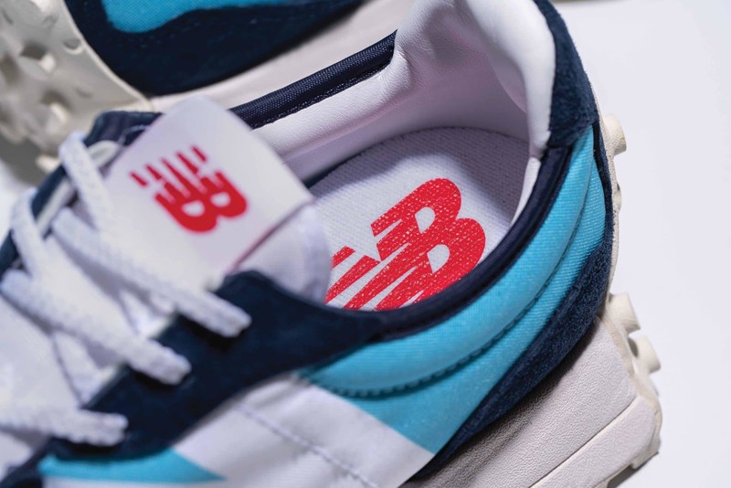 New Balance 327 Baby Blue | WS327CPB