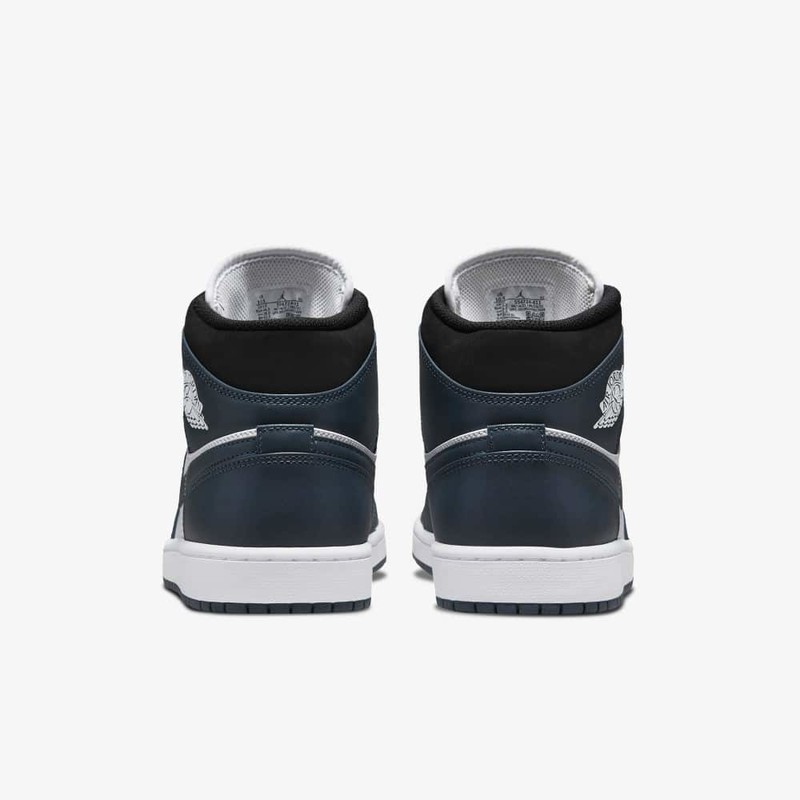 Air Jordan 1 Mid Armory Navy | 554724-411