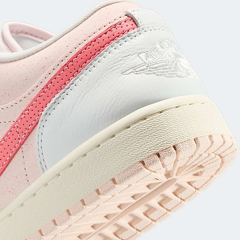 Air Jordan 1 Low "Strawberry Milkshake" | IB8156-133