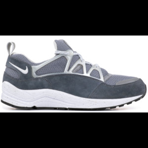 Huarache light outlet concrete