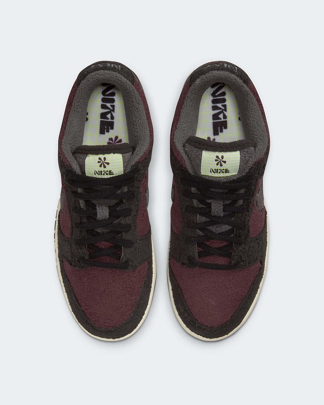 Nike Dunk Low Burgundy Fleece | DQ7579-600