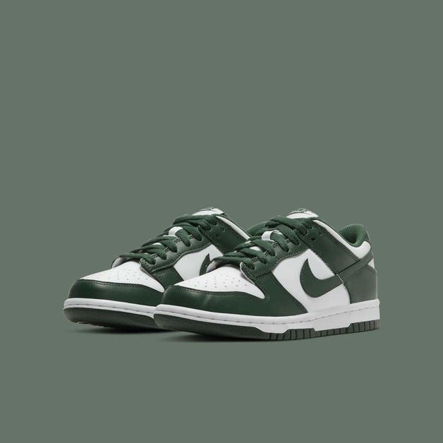 Nike Dunk Low bald im „Spartan Green“ Colorway erhältlich