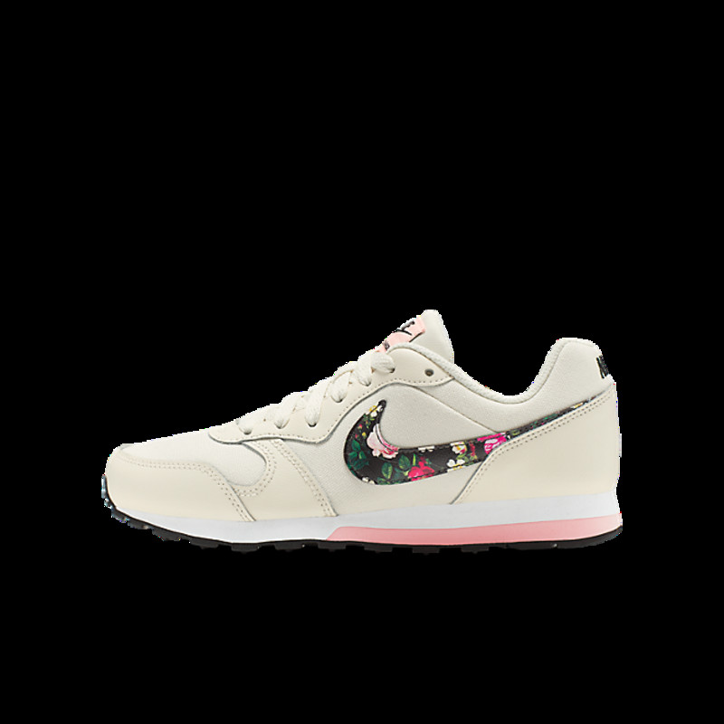 Nike md runner store vintage floral