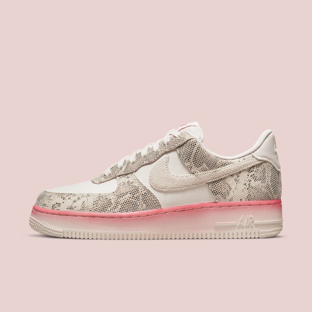 Luxuriöser Nike Air Force 1 „Pink Nebula Snakeskin“ mit Farbverlauf