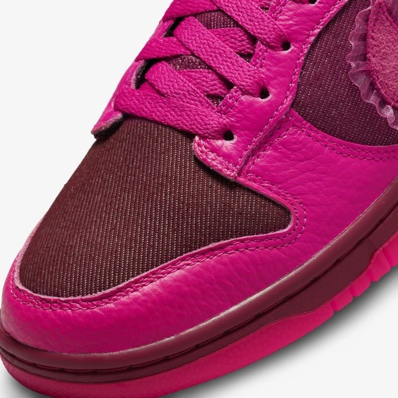 Nike Dunk Low Valentines Day | DQ9324-600