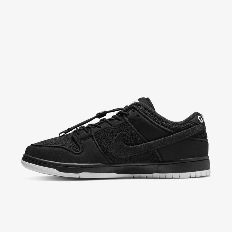 Gnarhunters x Nike SB Dunk Low | DH7756-010