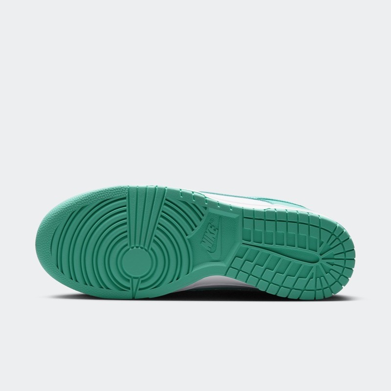 Nike Dunk Low "Clear Jade" | DV0833-101