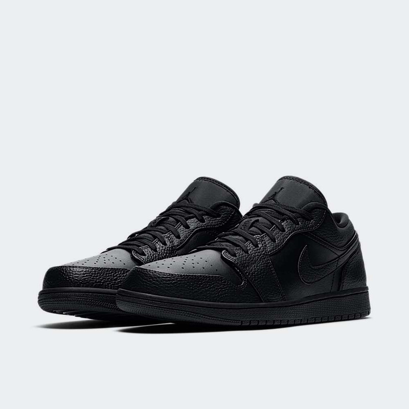 Air Jordan 1 Low "Triple Black" | 553558-091