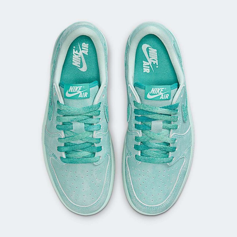 Air Jordan 1 Low OG "Washed Teal" | HQ8111-300
