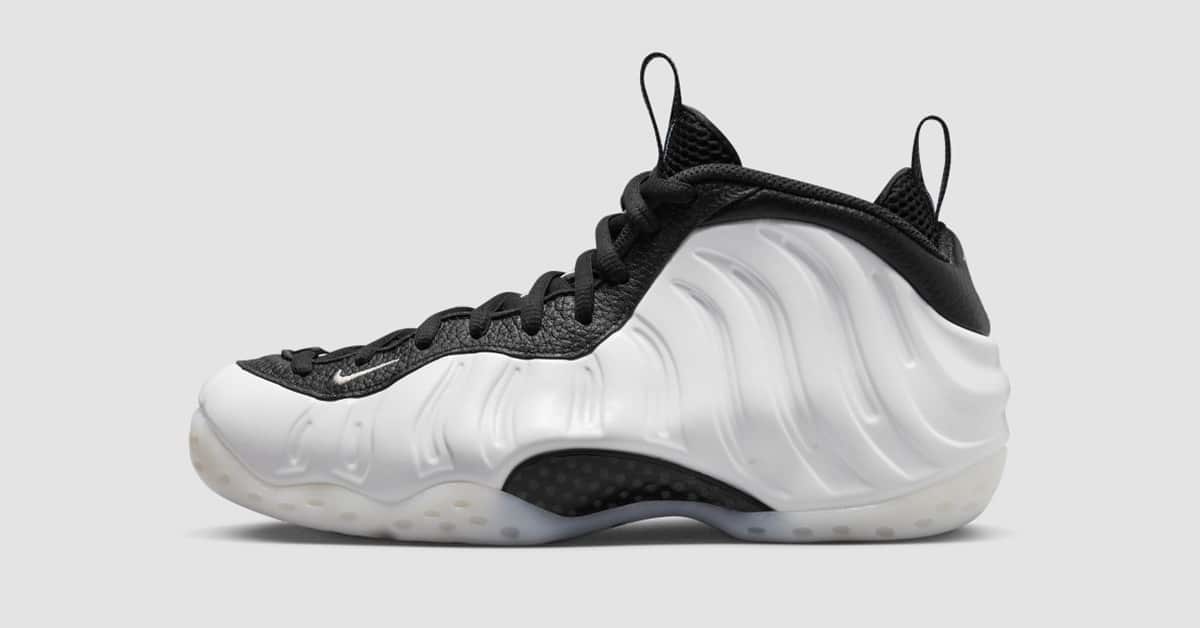 Nike air clearance foamposite one white