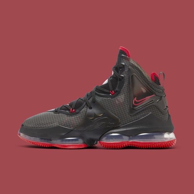 First Look at the Nike LeBron 19 "Bred"