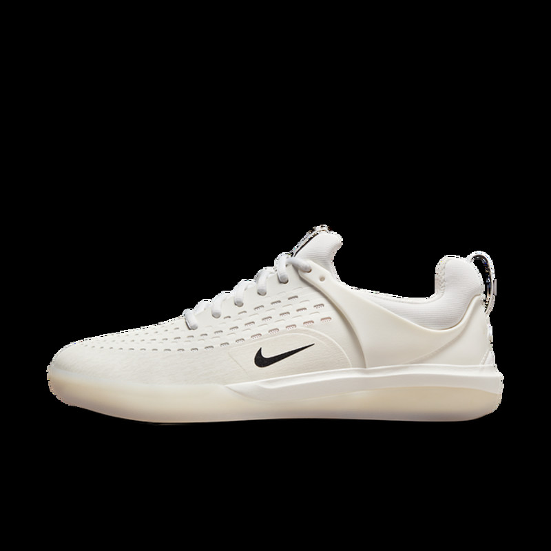 Nike Nyjah 3 SB 'White Black' | DJ6130-100