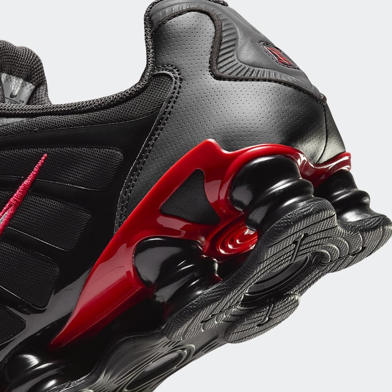 Nike Shox TL "Black/University Red" | CN0151-003