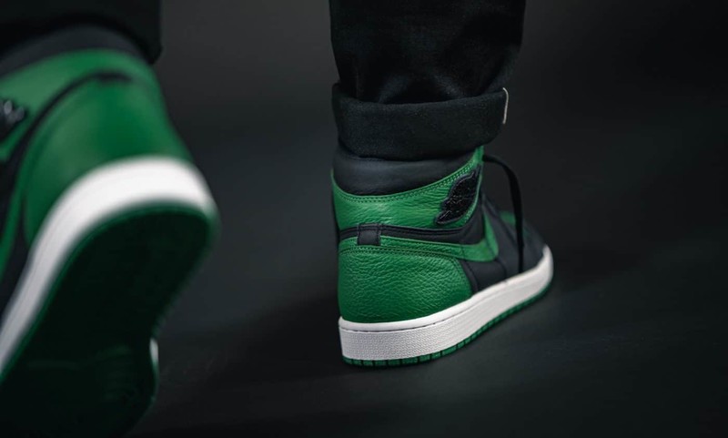 Air Jordan 1 High OG Pine Green | 555088-030