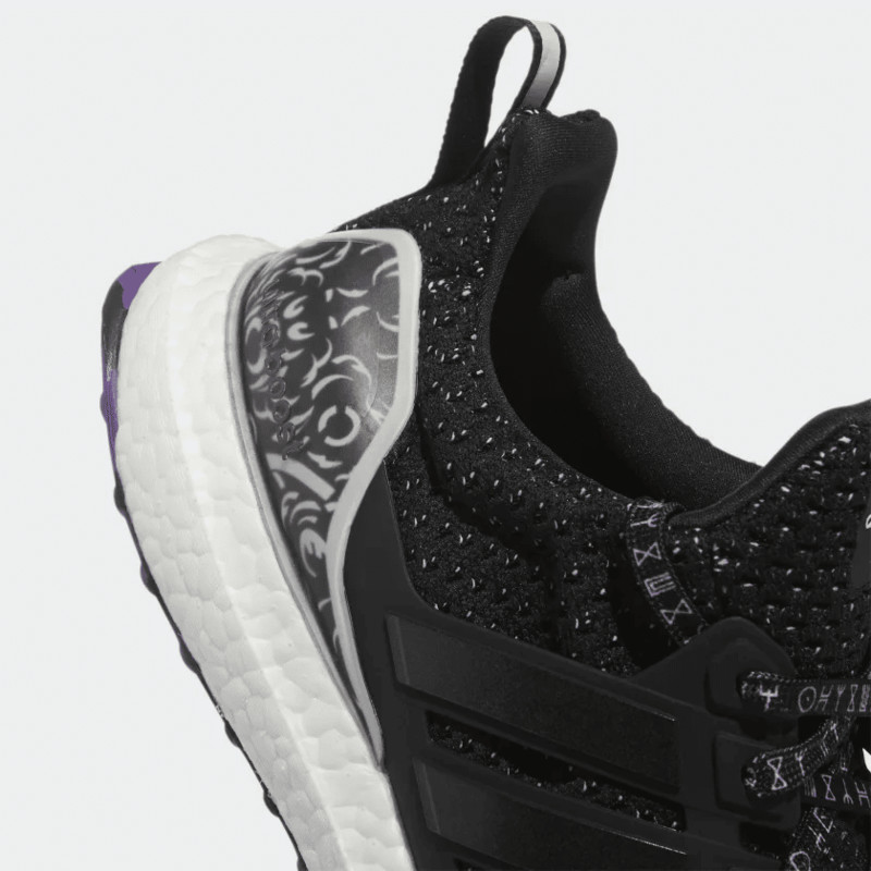 Marvel x adidas Ultra Boost DNA 5.0 Black Panther 2 | HR0518