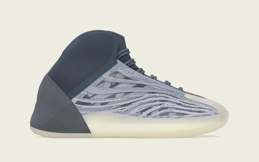 Am 7. April droppt der adidas Yeezy QNTM „Mono Carbon“