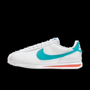 Nike cortez sales chenille swoosh