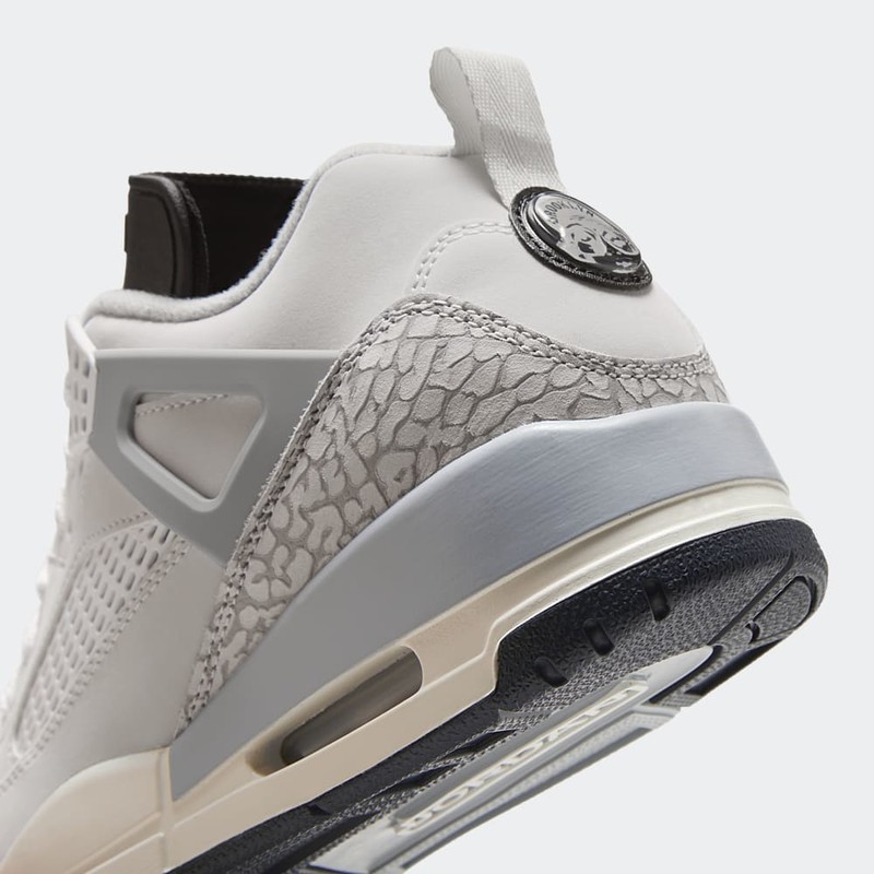 Jordan Spizike Low "Photon Dust" | HQ1191-011