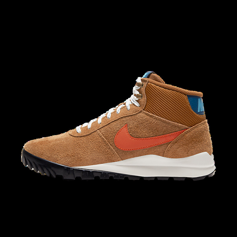 Nike on sale hoodland boots