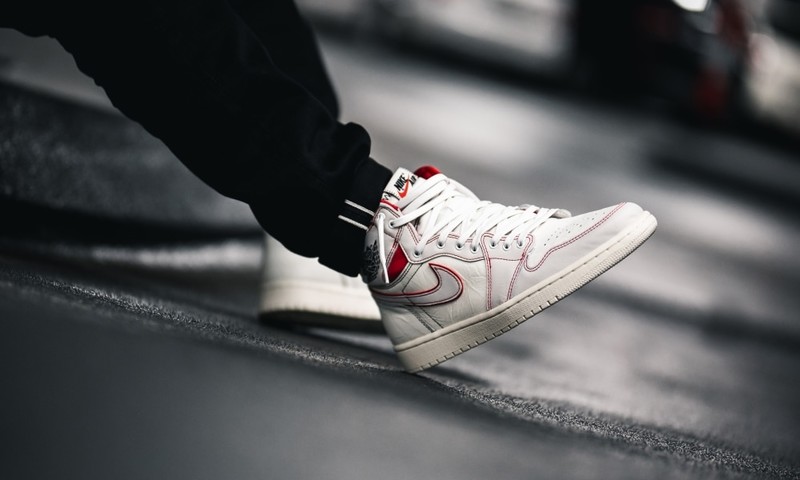 Air Jordan 1 High OG Sail/Red | 555088-160