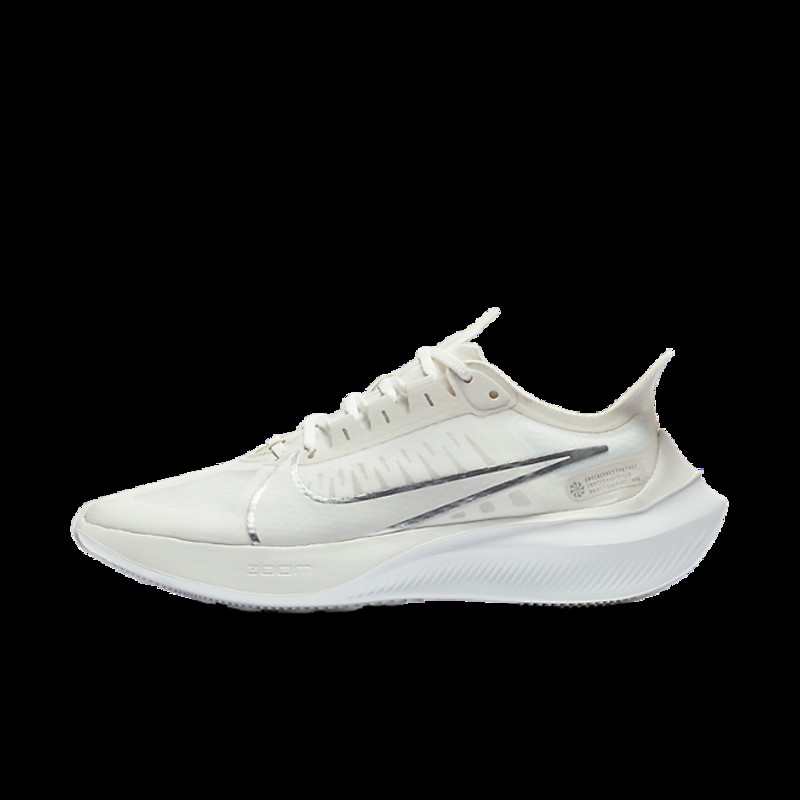 Nike zoom gravity vs zoom clearance fly