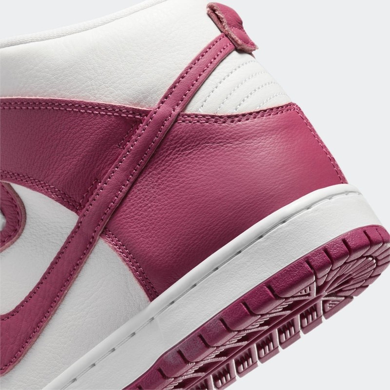 Nike SB Dunk High "Sweet Beet" | DQ4485-600