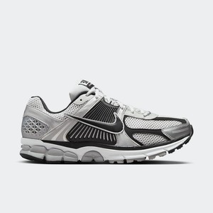 Nike Zoom Vomero 5 "Metallic Silver/Black" | FJ4151-004