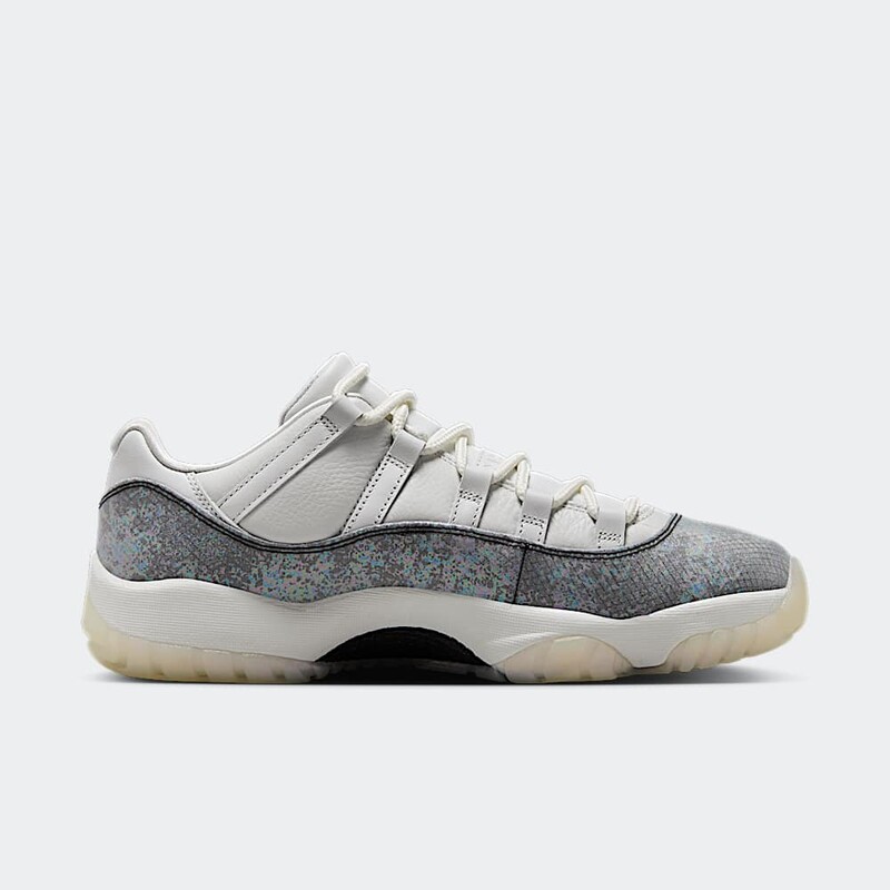 Air Jordan 11 Low "Year of the Snake" | HQ7000-001