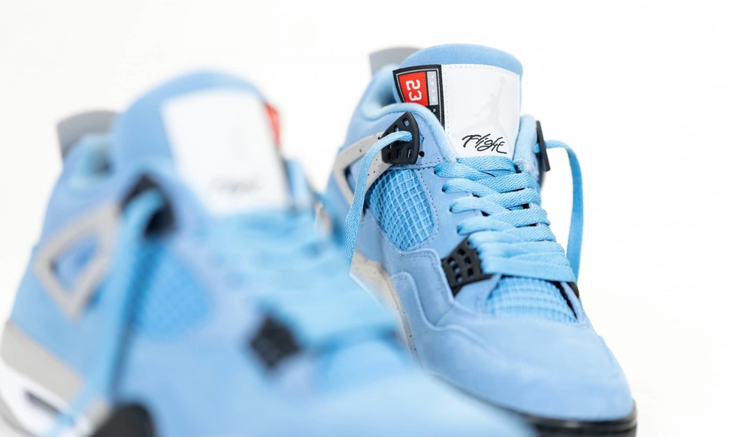 Die besten Bilder vom Air Jordan 4 SE „University Blue“