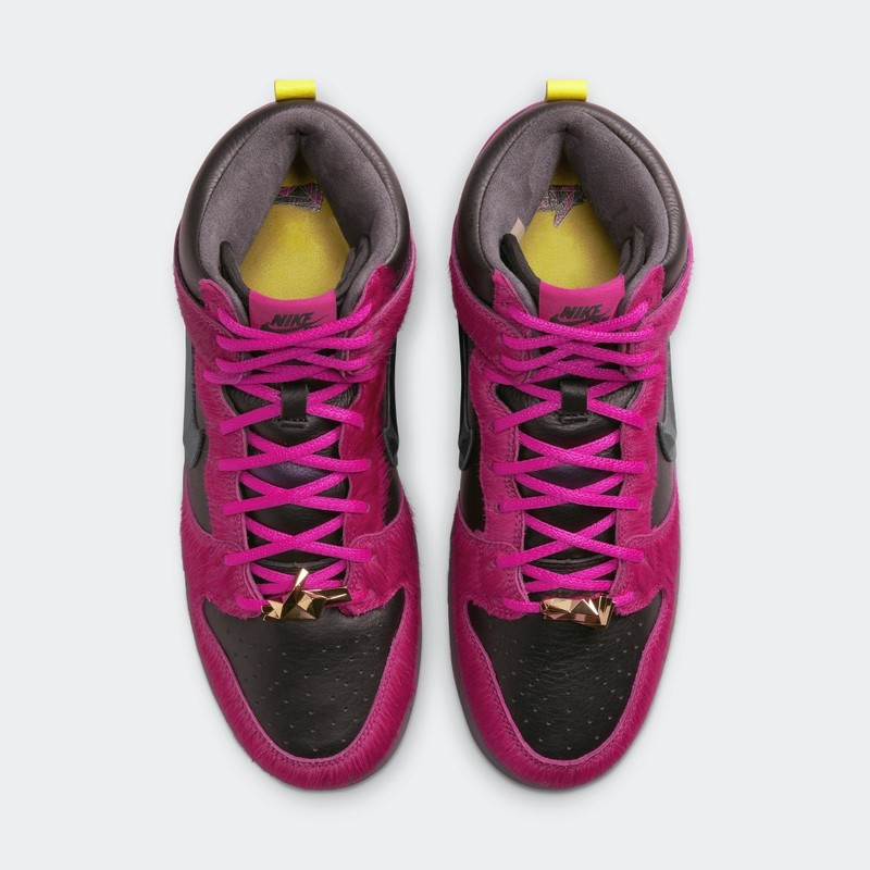 nike dunk inside heel sandals black women x Nike SB Dunk High "Active Pink" | DX4356-600