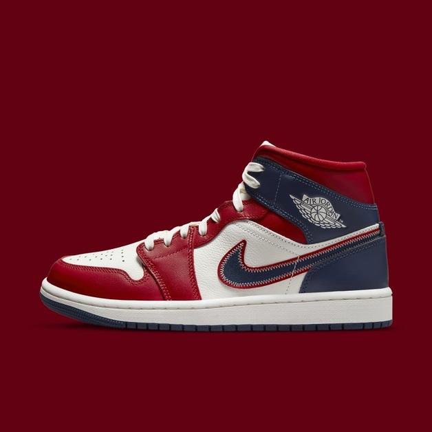 Special Air Jordan 1 Mid SE "USA" Is Ready for the 4th of July