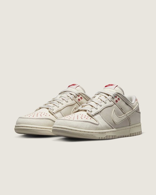 Canvas und Sashiko-inspirierte Stickereien decken den Nike Dunk Low „Light Orewood Brown“