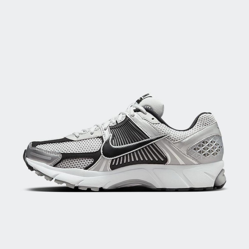 Nike Zoom Vomero 5 "Metallic Silver/Black" | FJ4151-004