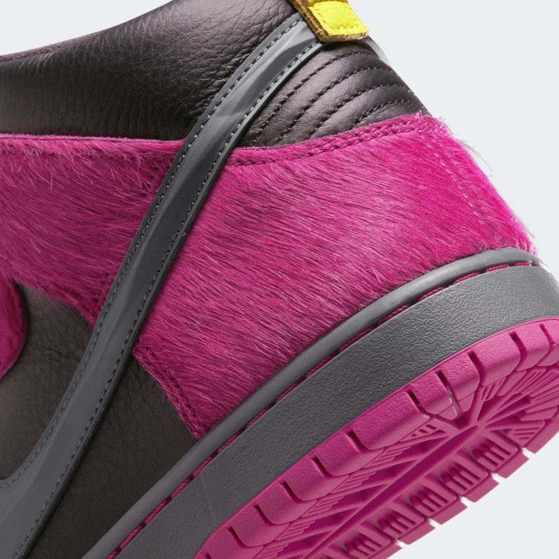 Run The Jewels x Nike SB Dunk High "Active Pink" | DX4356-600