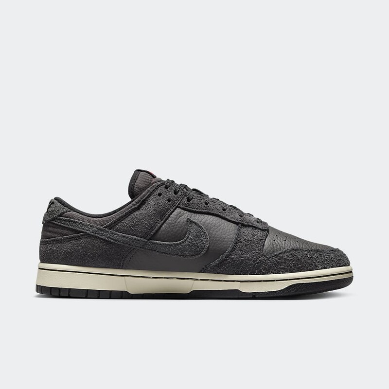 Nike Dunk Low PRM "Off Noir" | HF3145-001