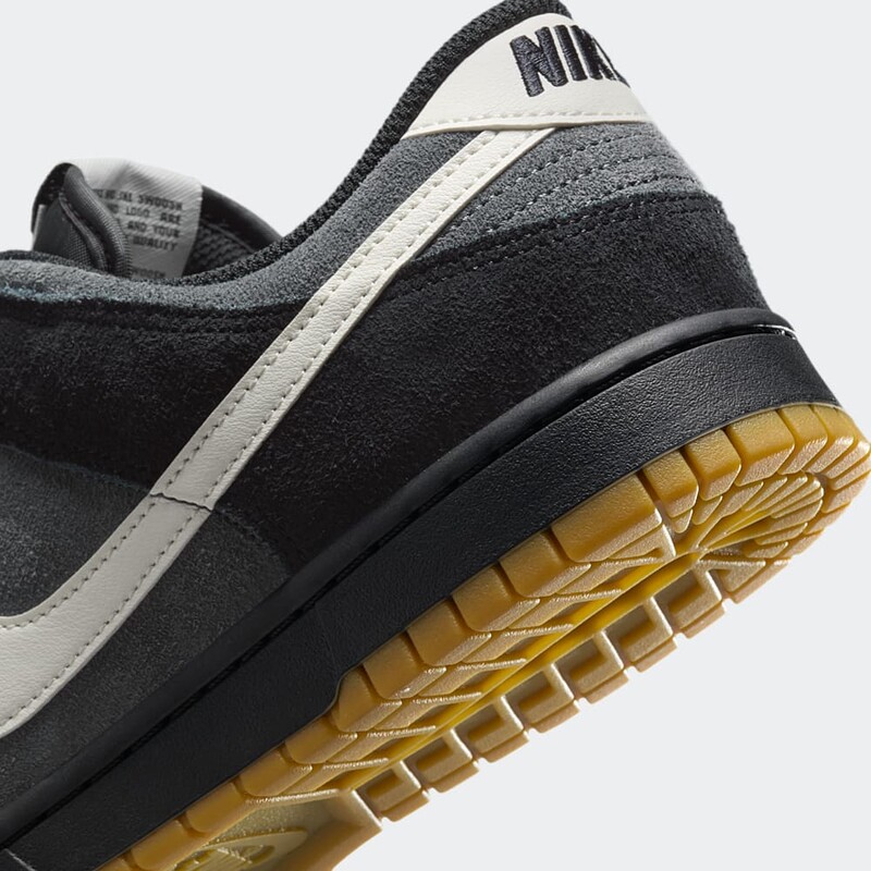 Nike Dunk Low "Black/Grey Gum" | HQ1931-001