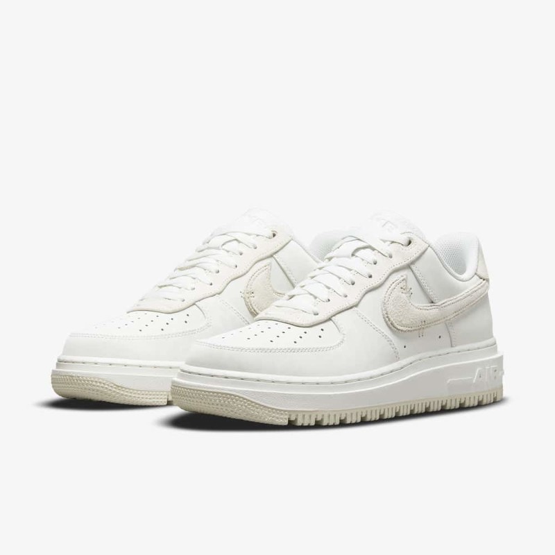 Nike Air Force 1 Luxe Summit White | DD9605-100