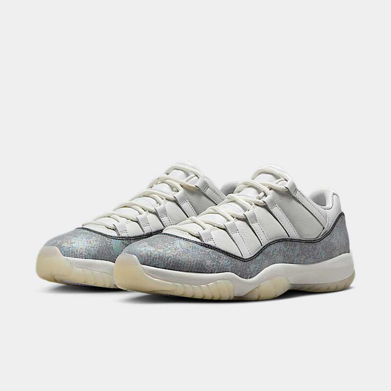 Air Jordan 11 Low "Year of the Snake" | HQ7000-001